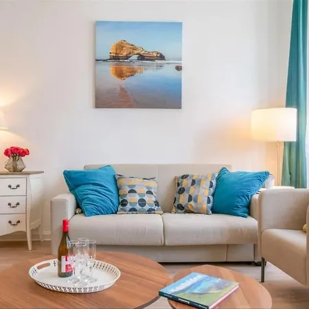 - Grande - Luxueux Pied A Terre Apartment
